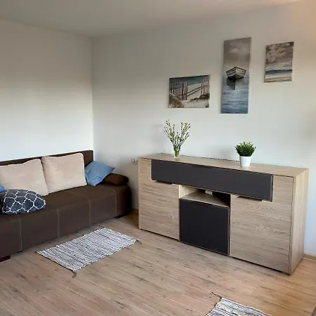 Apartament Rj Monika C *